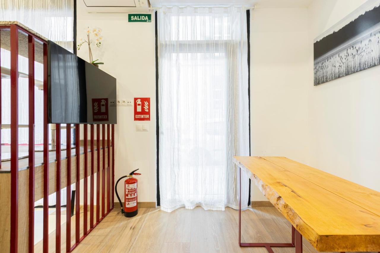 Luciente Appartement Madrid Buitenkant foto