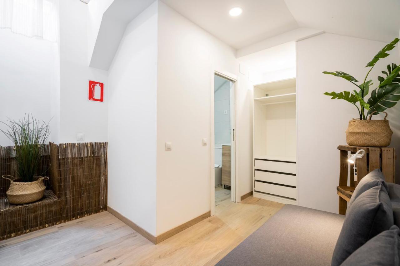 Luciente Appartement Madrid Buitenkant foto