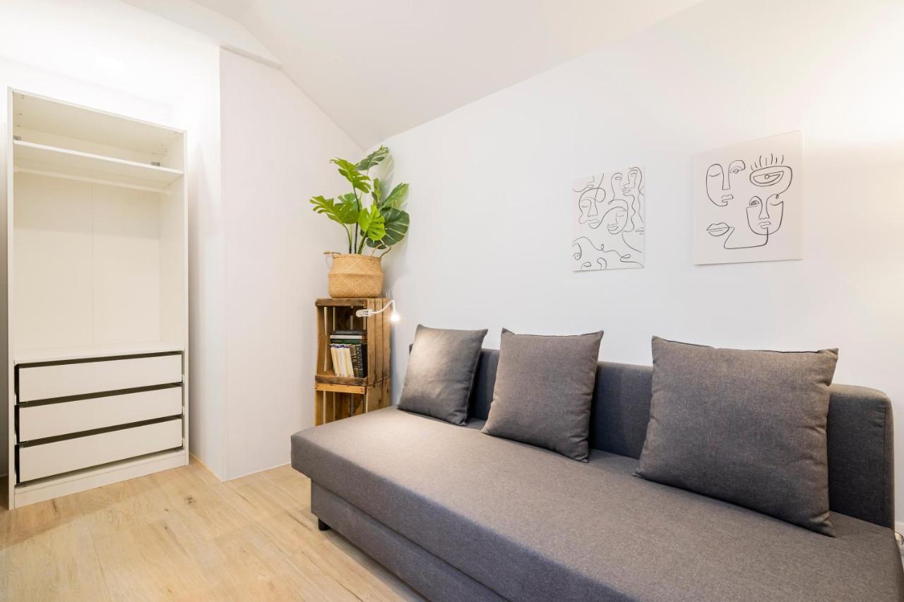 Luciente Appartement Madrid Buitenkant foto
